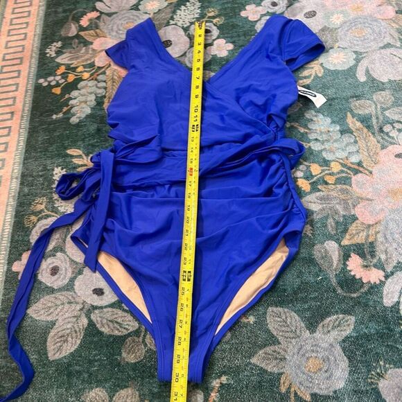 Old Navy Bathing Suit 1X Wrap-Front Secret-Slim Tie-Back Swimsuit One Piece NWT - Picture 12 of 14